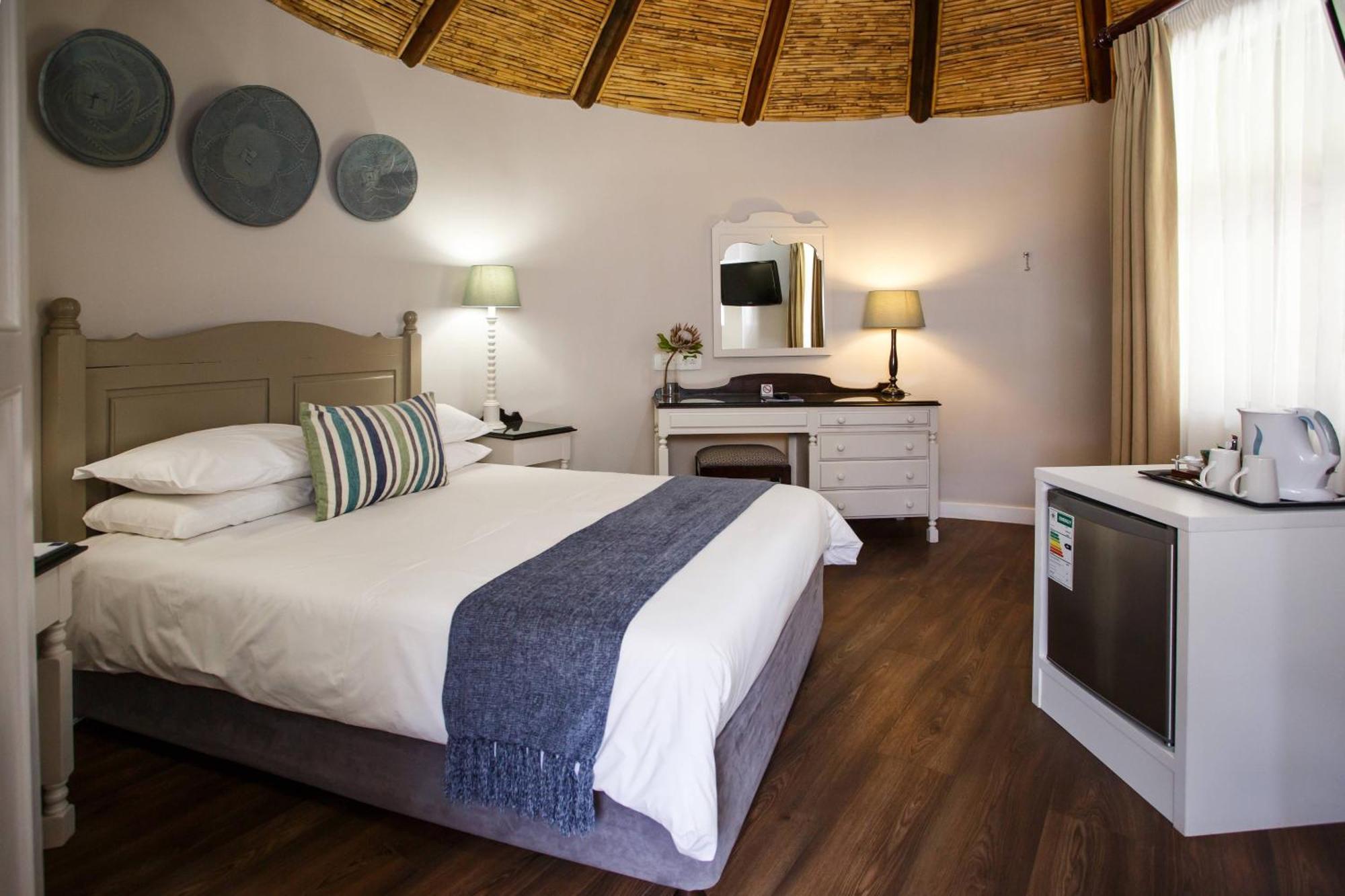 Protea Hotel By Marriott Oudtshoorn Riempie Estate Екстер'єр фото