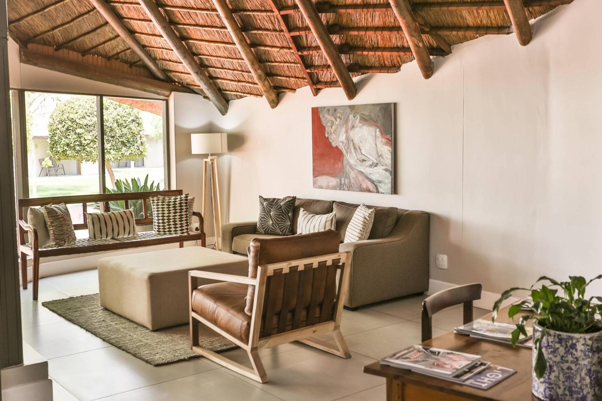 Protea Hotel By Marriott Oudtshoorn Riempie Estate Екстер'єр фото
